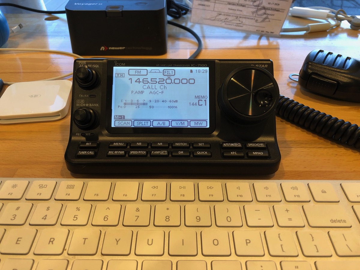 One week with the ICOM IC-7100 – Scott Gruby's Blog